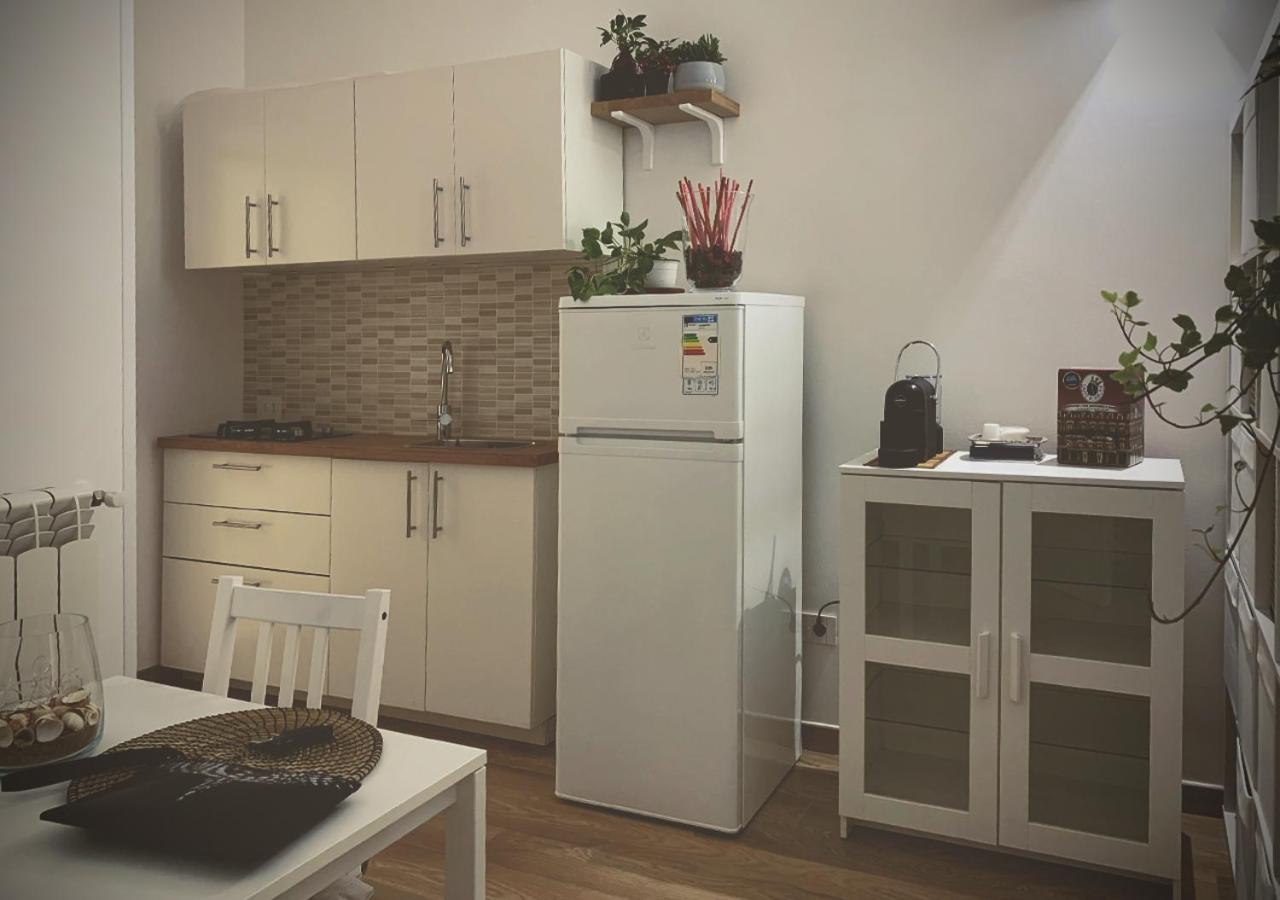 Satyria Apartments ตารันโต ภายนอก รูปภาพ